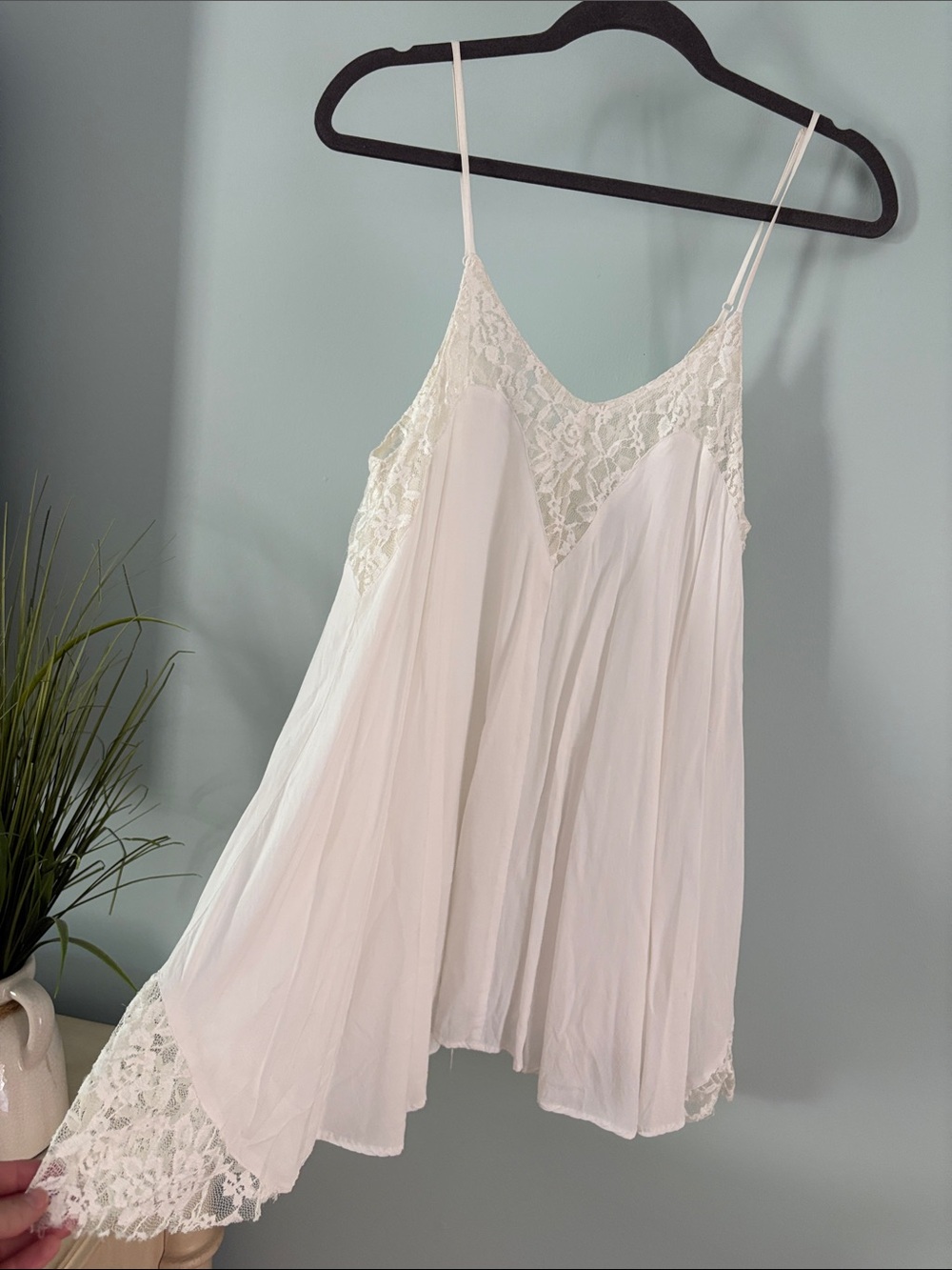 Lulu's White Lace-Trim Slip Chemise